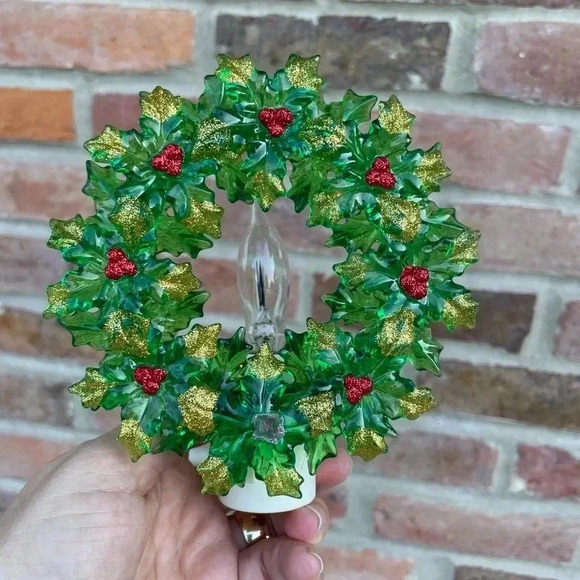 St Nicholas Square Other - Christmas Wreath Flickering Bulb Nightlight St Nicholas Square Kohls Holiday